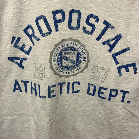Aeropostale Size Small Men’s Graphic Print White & Royal Blue T-Shirt $25 - Picture 4 of 8